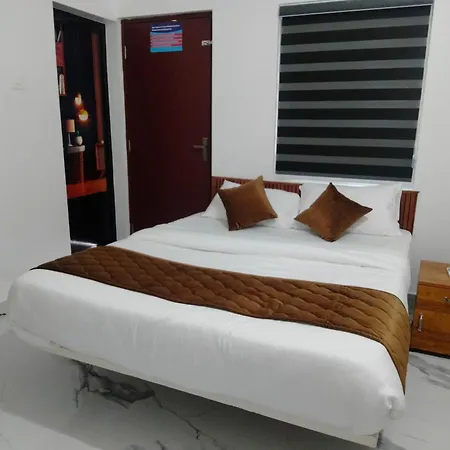 The Mountmist Apartment Kochi Exterior photo